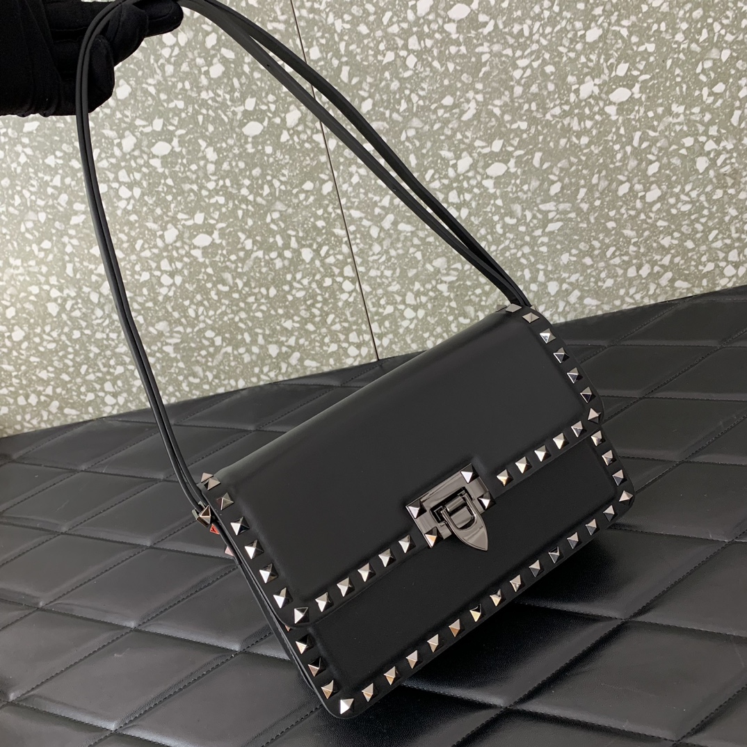 Valentino Garavani Rockstud Big Shoulder Bag in Black Smooth Leather